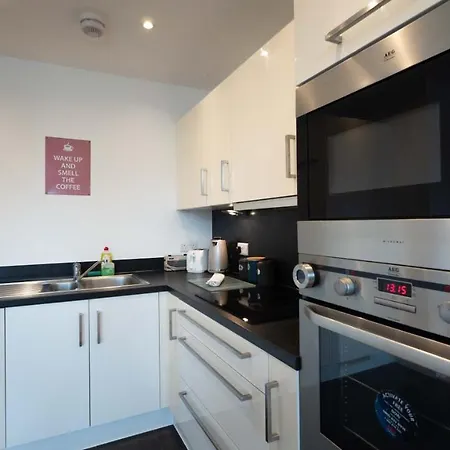 Gorgeous Flat With Parking 公寓 布里斯托
